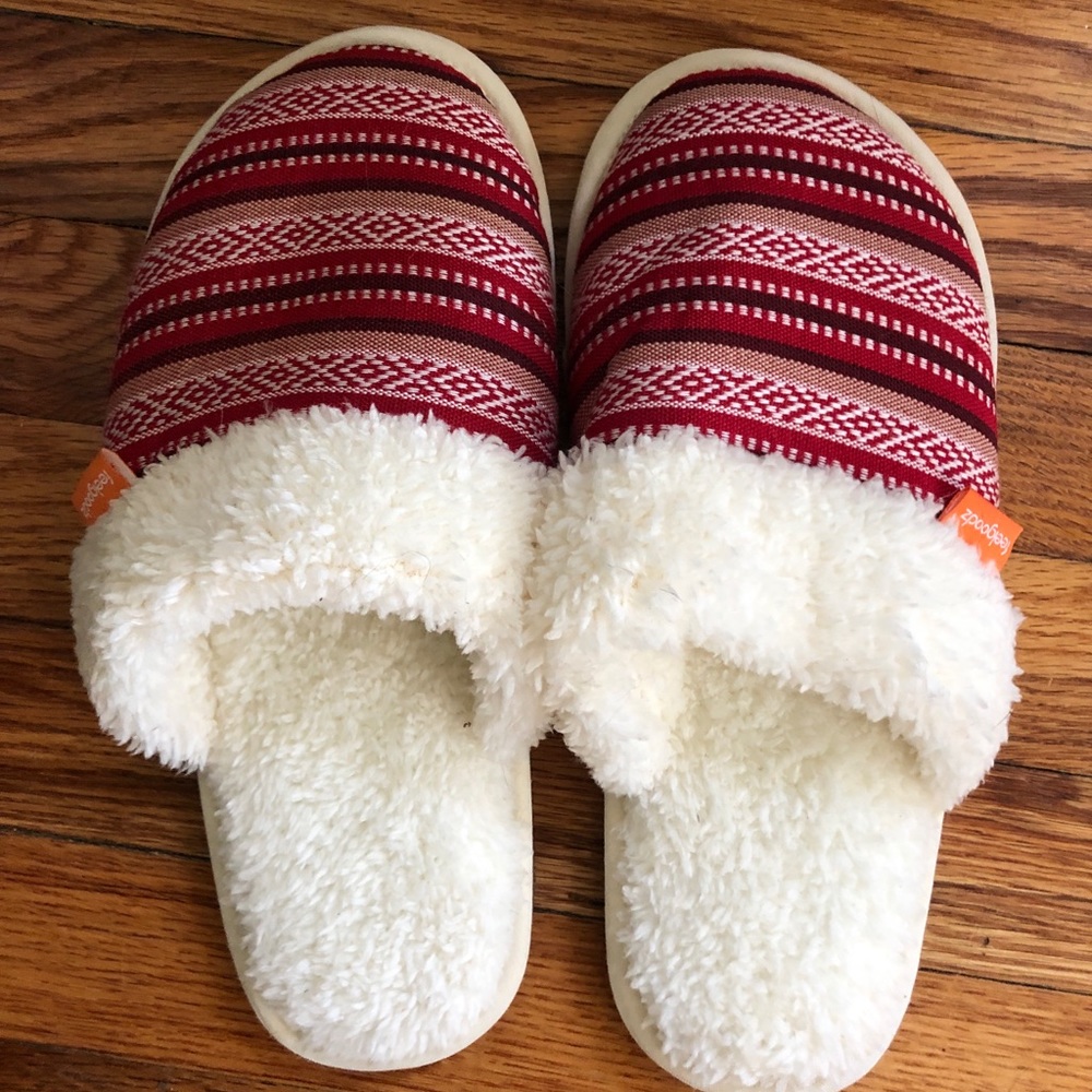 Feelgoodz sustainable footwear sz L slippers NWOT